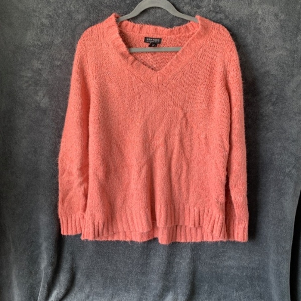 New York & Co V Neck Sweater